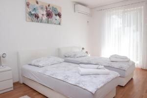 Posteľ alebo postele v izbe v ubytovaní Holiday house with a parking space Podstrana, Split - 6044