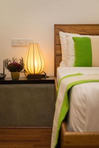 Ein Bett oder Betten in einem Zimmer der Unterkunft Yala Chalets by Lalan Leisure
