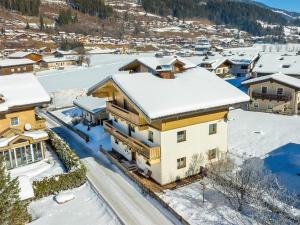 Nespecifikovaný výhled na hory nebo výhled na hory při pohledu z apartmánu