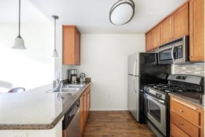 Playa del Rey 1BR w WD Gym Pool nr beach LAX-411