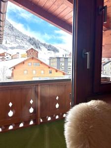 O vedere generală la munți sau o vedere la munte luată de la acest B&B