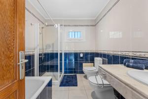 Koupelna v ubytování Villa Devi