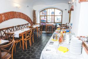 Bebidas en Hotel u České koruny