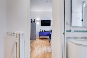 Μια τηλεόραση ή/και κέντρο ψυχαγωγίας στο Clemente XII Al Quirinale House +57 φωτογραφίες