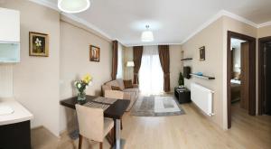 Kuchyň nebo kuchyňský kout v ubytování Belle Maison Hotel&Residence
