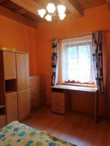 Posteľ alebo postele v izbe v ubytovaní Angi apartman