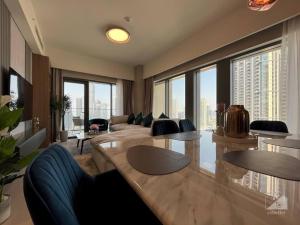 Area soggiorno di Luxury 3Bedroom Apt with balcony in Downtown