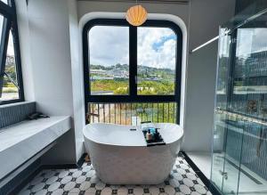 Balcone o terrazza di Biệt Thự Khởi Nghĩa Bắc Sơn TP Đà Lạt - Gần Chợ và Hồ Xuân Hương