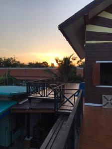 Balkoni atau teres di Smilingface guesthouse