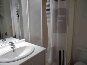 Ένα μπάνιο στο Valfréjus : Appartement familial 8 pers, 3 pièces, animaux admis - FR-1-561-55 +5 φωτογραφίες