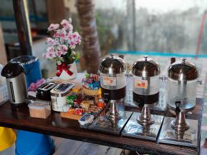 Makanan di atau berdekatan resort