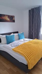 Postel nebo postele na pokoji v ubytování Business Apartment Turgi