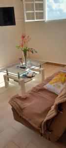 Una cama o camas en una habitación de Vue sur mer à la Villa Parme