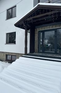 Villa pod Skrzycznem v zime