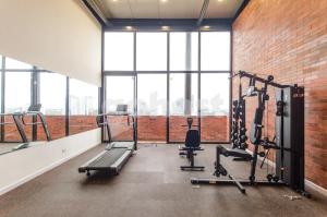 Fitness centrum a/nebo fitness zařízení v ubytování Shopping Del Sol's Finnest