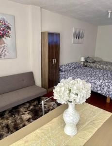 Postelja oz. postelje v sobi nastanitve airbnb lima farfalla