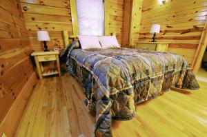 Легло или легла в стая в The Cabins at Pine Haven - Beckley