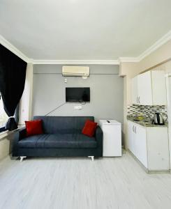 A kitchen or kitchenette at Apart 71
