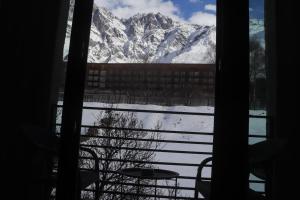 Üldine mäevaade või majutusasutusest Rooftop Kazbegi pildistatud vaade