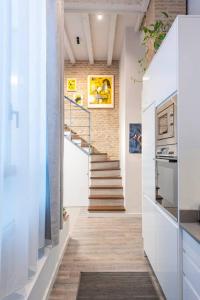 Fotografia z galérie ubytovania Precioso apartamento nuevo en Sevilla Centro 6 PAX WIFI v destinácii Seville