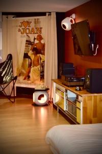 Fotografie z fotogalerie ubytování Love room - love Abella box, location adulte v destinaci Saint-Étienne-au-Mont