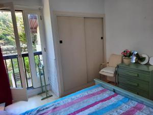 Posteľ alebo postele v izbe v ubytovaní Appartement Lumineux à Seignosse, Proche Plage, Commerces et Activités, Parking, Wifi et Balcon - FR-1-239-813