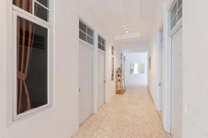 Fotografie z fotogalerie ubytování Urbanview Hotel De Breeze Kemang Jakarta by RedDoorz v destinaci Jakarta