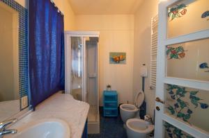 Ένα μπάνιο στο Bonanno Street Tower free parking