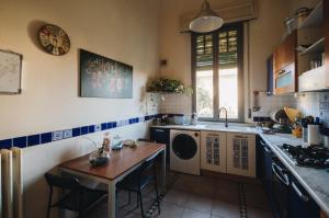 Η κουζίνα ή μικρή κουζίνα στο Bonanno Street Tower free parking +9 φωτογραφίες