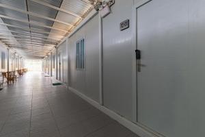 Fotografie z fotogalerie ubytování RedDoorz Container @ Teras Cimanuk Garut v destinaci Garut