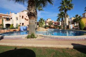Bazén v ubytování Punta Marina Green Paradise nebo v jeho okolí