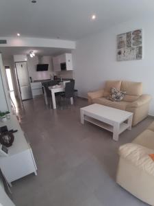 Posezení v ubytování groundfloor family house lo pagan