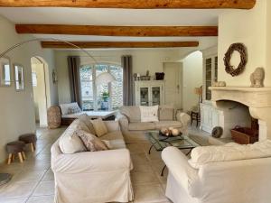 Χώρος καθιστικού στο La Villa Baronnette