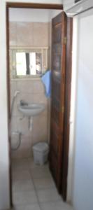 Casa de Dona Rosa tesisinde bir banyo