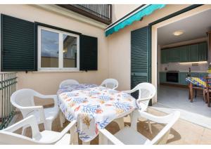 Фотография из галереи GOLDEN LUXE - Sea Air House в Лидо-ди-Камайоре +18 фотографий