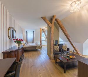 Posedenie v ubytovaní Wellness & Spa hotel Villa Regenhart + 37 fotografií