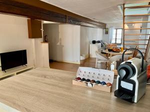 Køkken eller tekøkken på Suite Jason - Check in h24 - Wifi