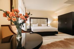 Katil atau katil-katil dalam bilik di Paris Hotel Yerevan