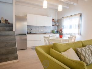 Η κουζίνα ή μικρή κουζίνα στο Casa di Tania +23 φωτογραφίες