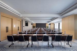自贡高新绿地希尔顿花园酒店商务区和/或会议室