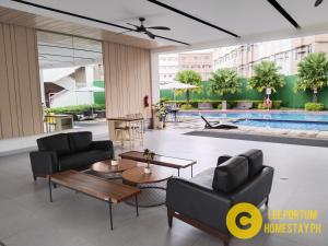 Bazén v ubytování C516 Place at SMDC Cheer Residences by Lee Portum nebo v jeho okolí