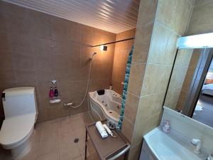 Phòng tắm tại Niseko Pension Bellary +58 ảnh