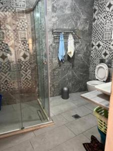 Ένα μπάνιο στο Polyxeni Apartments & Rooms