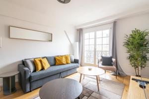 Luxurious 2 Bedroom Arc de Triomphe Grande Armee