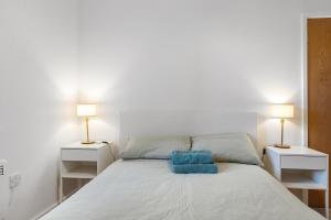 Postel nebo postele na pokoji v ubytování Spacious Clapham Apartments