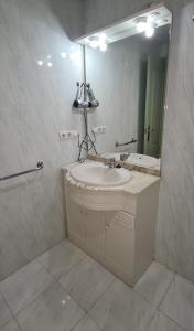 Kúpeľňa v ubytovaní Apartamentos Nerja Bahia