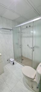 Kúpeľňa v ubytovaní Apartamentos Nerja Bahia