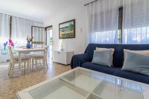 Χώρος καθιστικού στο Chalet a pie de playa