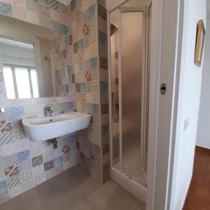 Bilik mandi di L'Attico di Matilde