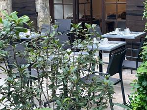 Restaurace v ubytování Le Clos d'Orange - Hotel & ville de Provence